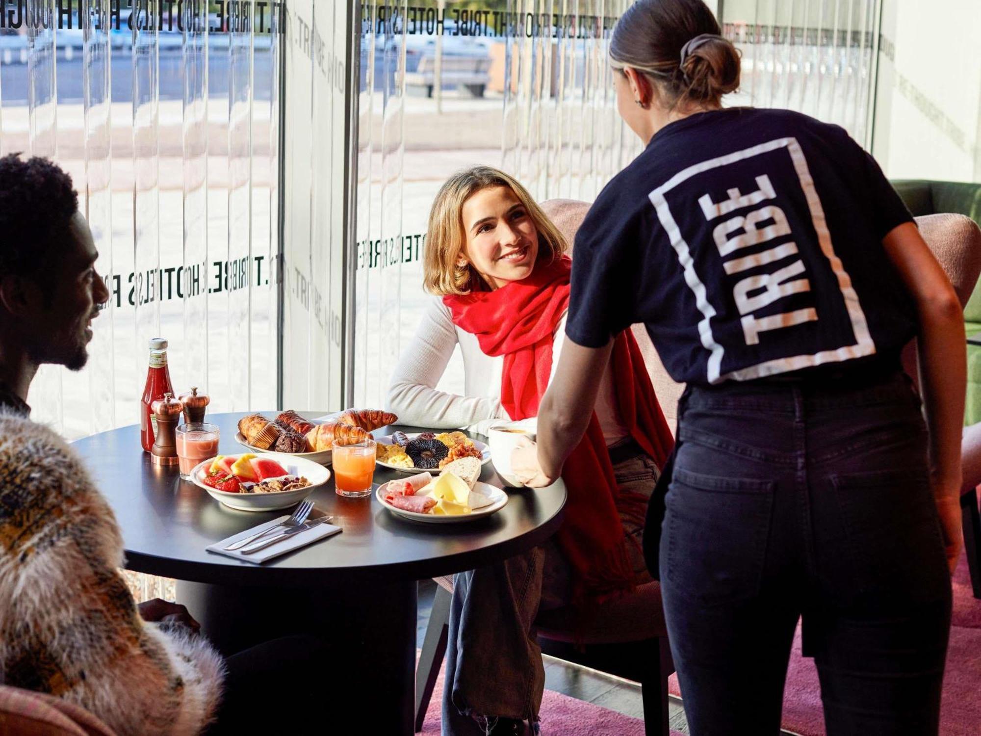 Tribe Manchester Airport By Accor Гейл Екстер'єр фото